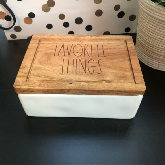 Rae Dunn FAVORITE THINGS jewelry box